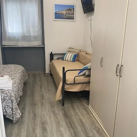 بيت ضيافة La Perla Del Golfo 3*