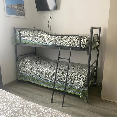 La Perla Del Golfo Vendégház 3*